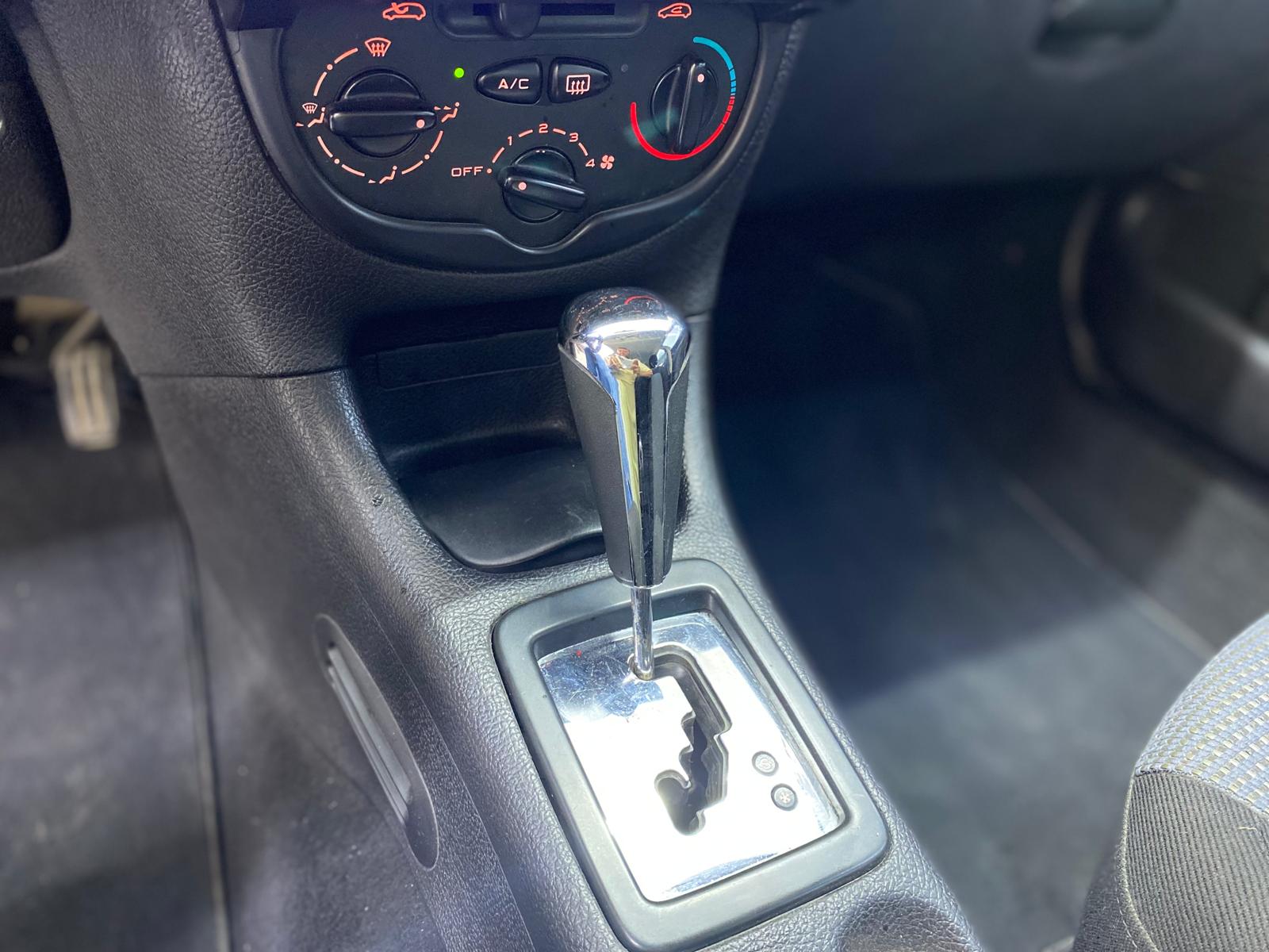 PEUGEOT 206 12